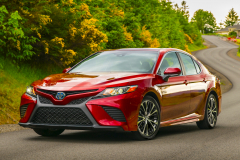 2018-Toyota-Camry-SE-Hybrid